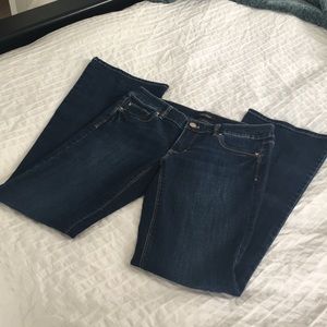 White House Black Market Boot Leg Jeans 6R